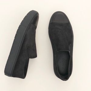Vince Neda slip on sneakers sz 7.5